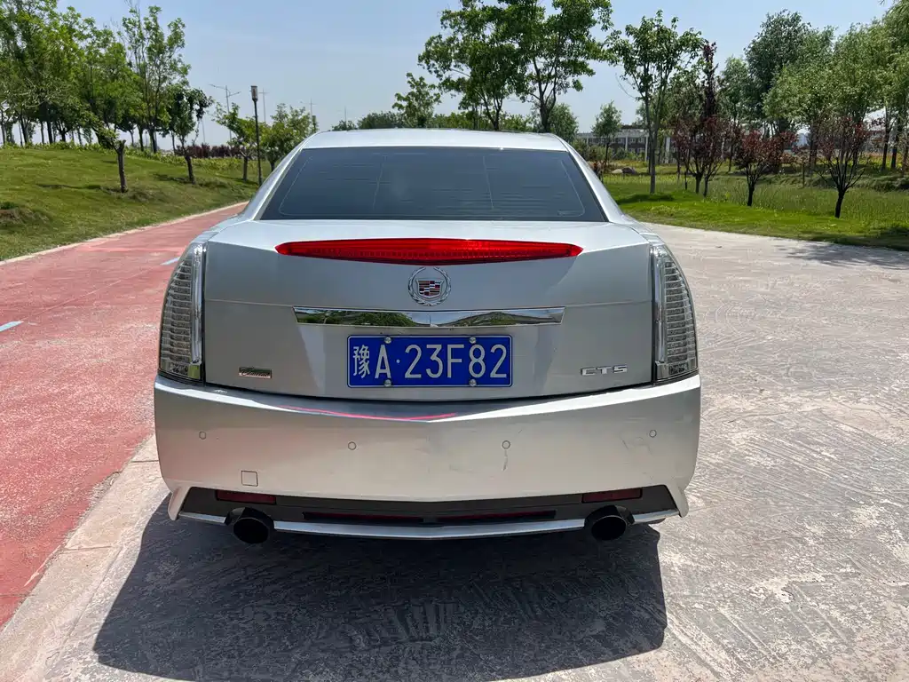 Cadillac CTS 2009 6.2L CTS-V
