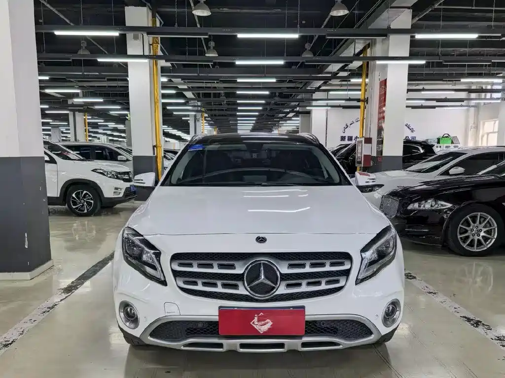 Mercedes-Benz GLA — миниатюра 2