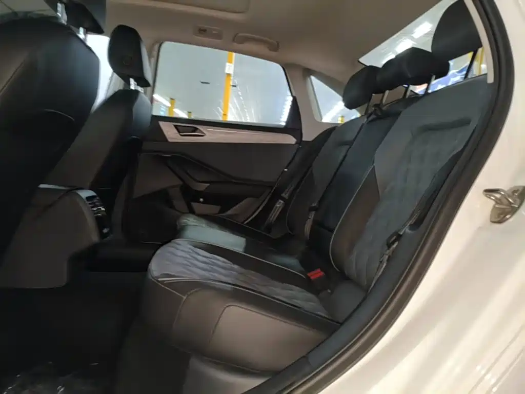 Volkswagen Sagitar — миниатюра 17