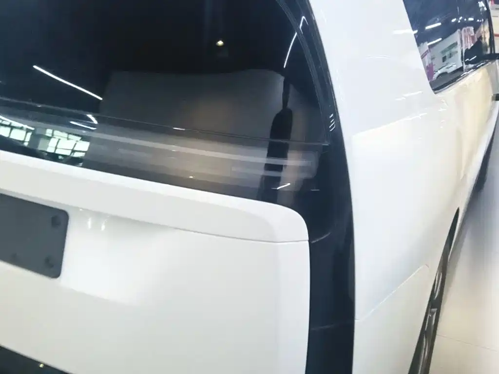 Li Auto Li MEGA — миниатюра 8