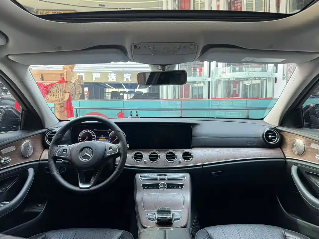 Mercedes-Benz E-Class E 2016 E 300 L Fashion