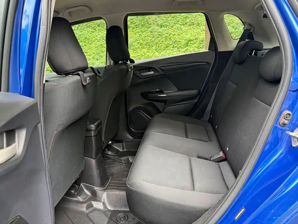 Honda Fit — миниатюра 8