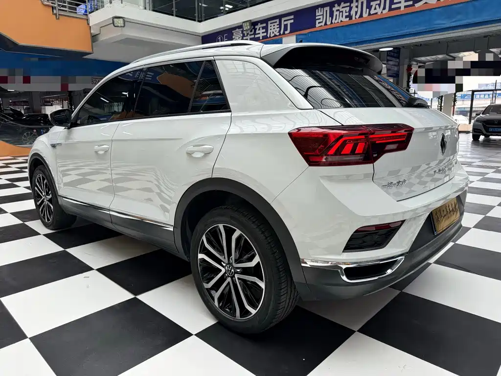 Volkswagen T-Roc — миниатюра 5
