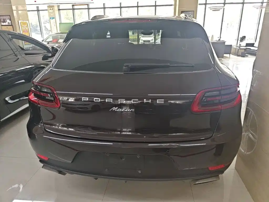 Porsche Macan — миниатюра 6