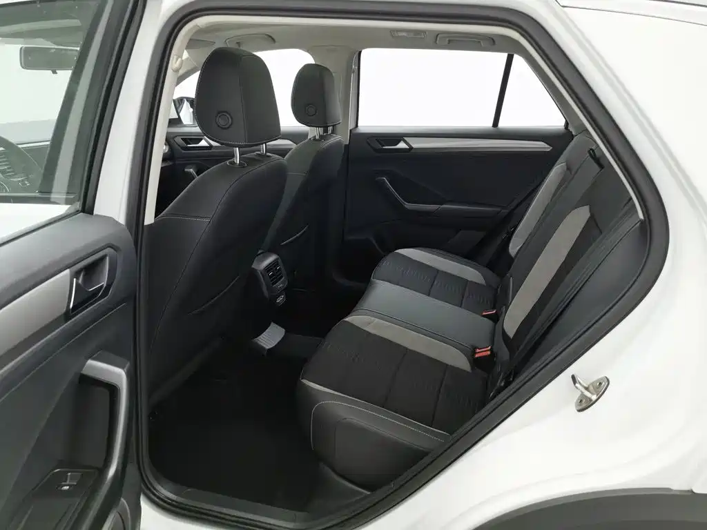 Volkswagen T-Roc — миниатюра 15