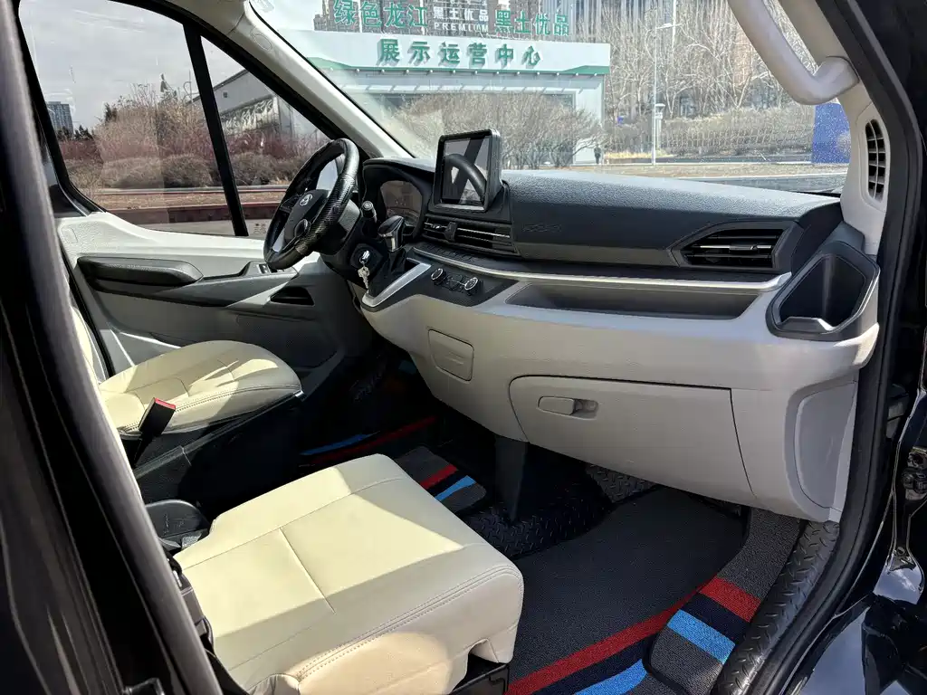 SAIC MAXUS XINTU V90