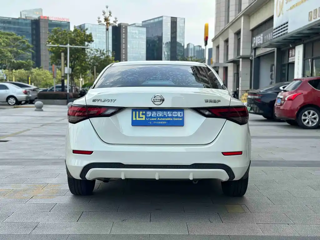 Nissan Sylphy — миниатюра 5