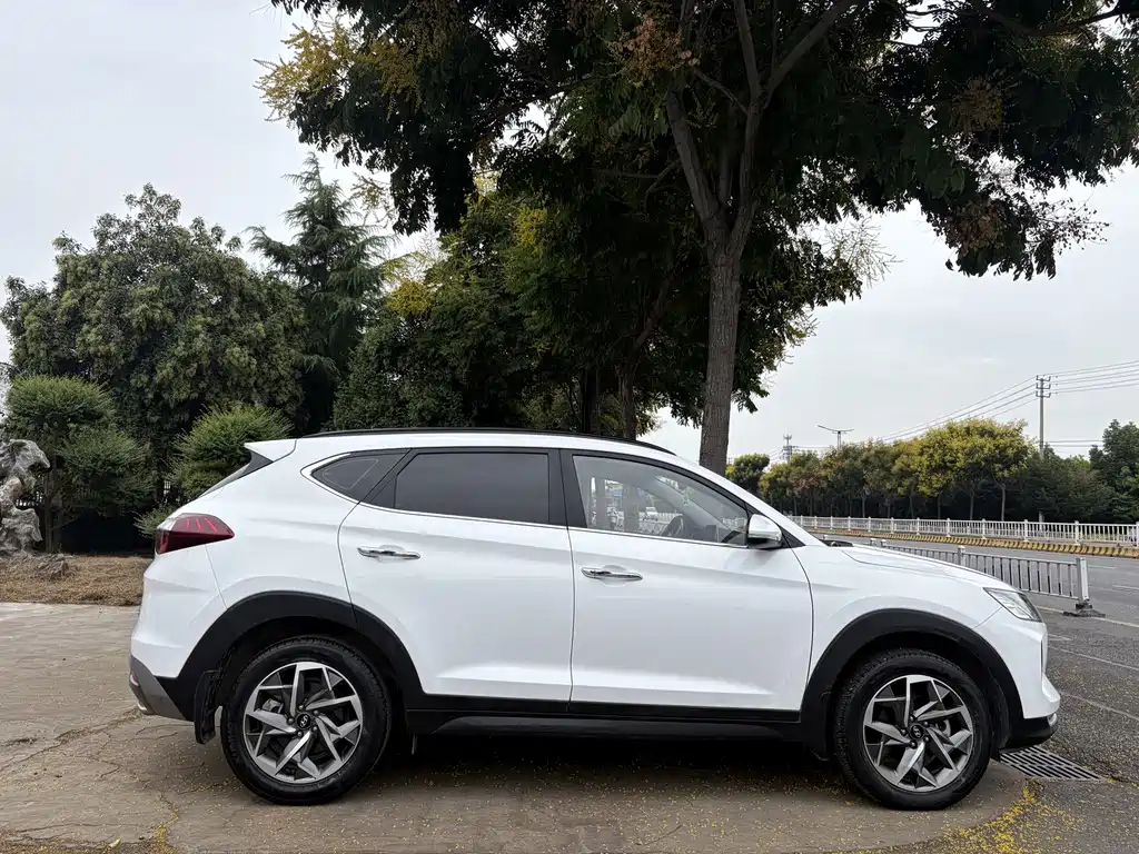 Hyundai Tucson — миниатюра 6