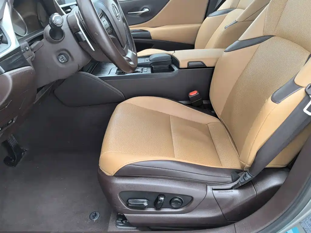 Lexus ES — миниатюра 20