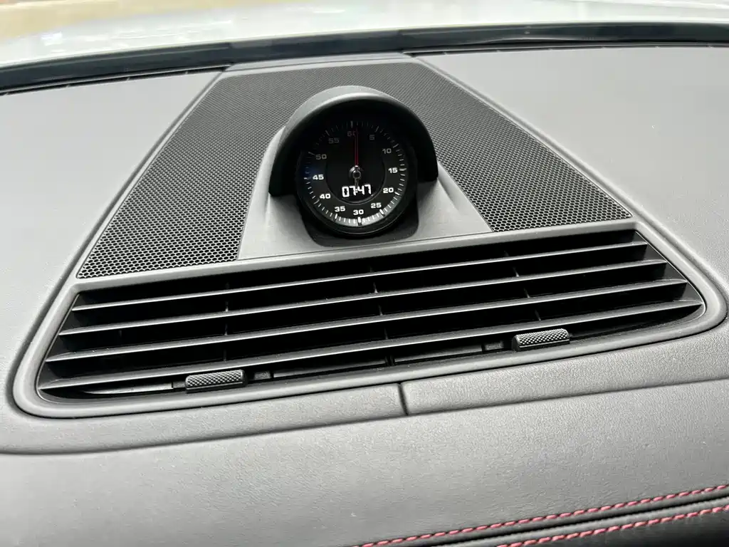 Porsche Panamera — миниатюра 12