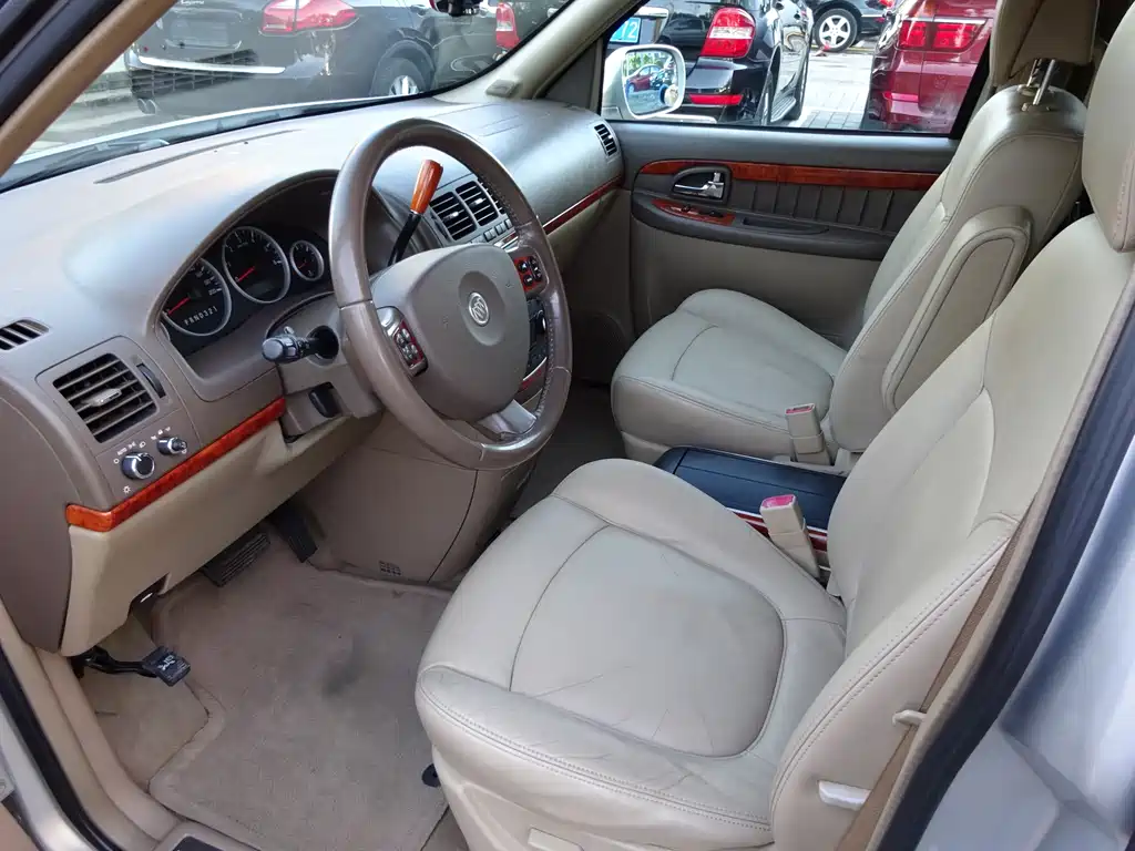 Buick GL8 — миниатюра 8