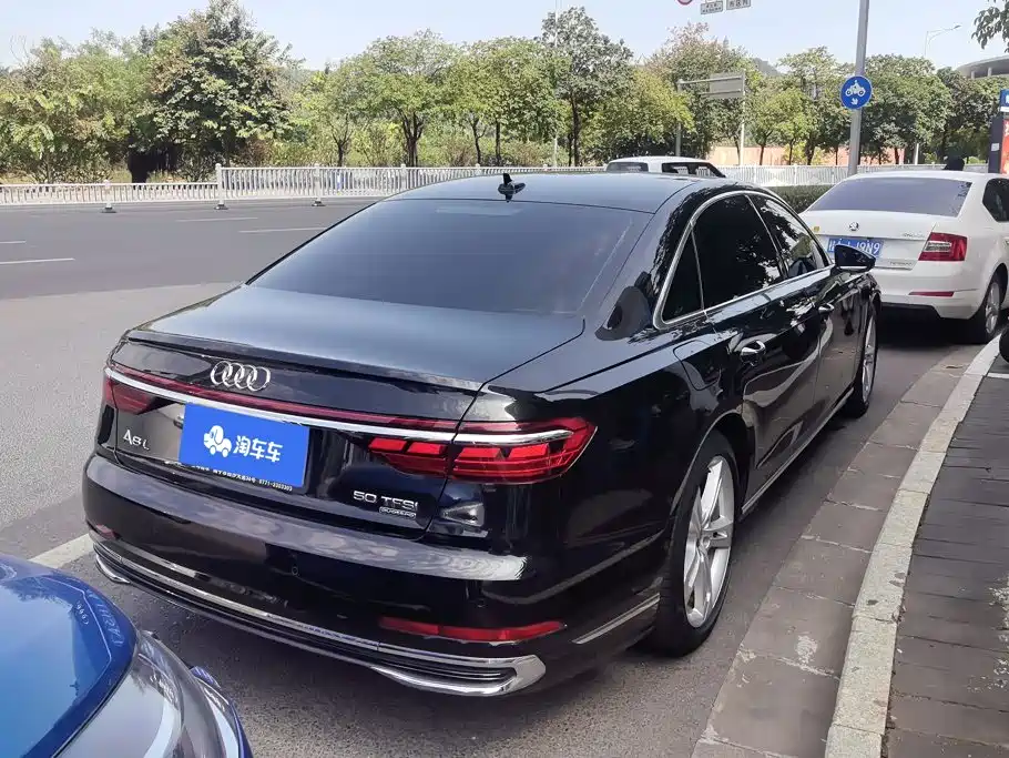 Audi A8 — миниатюра 3