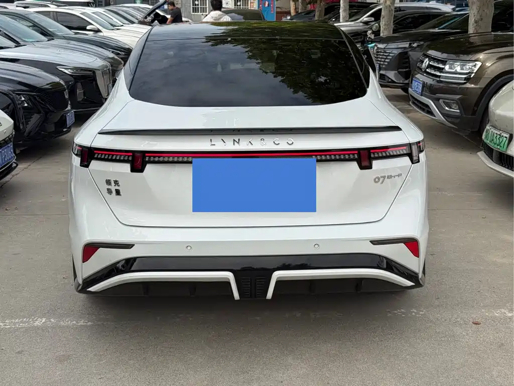 Lynk & Co 07 EM-P — миниатюра 5