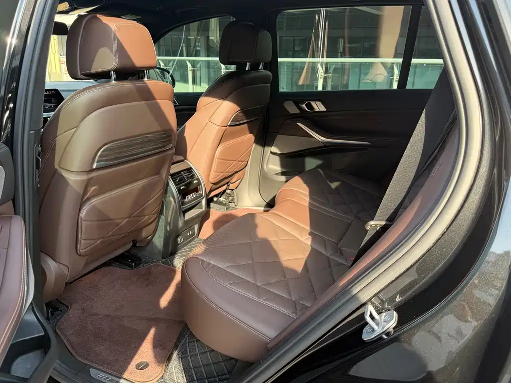 BMW X5 2022 xDrive 40Li M Sport
