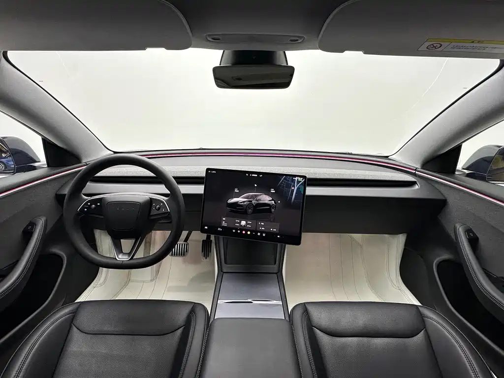 Tesla Model 3 — миниатюра 9