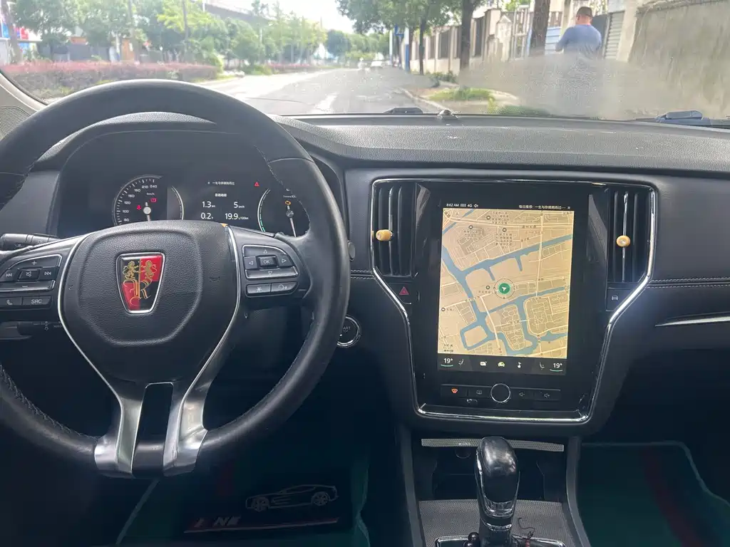 Roewe i6 Classic — миниатюра 7