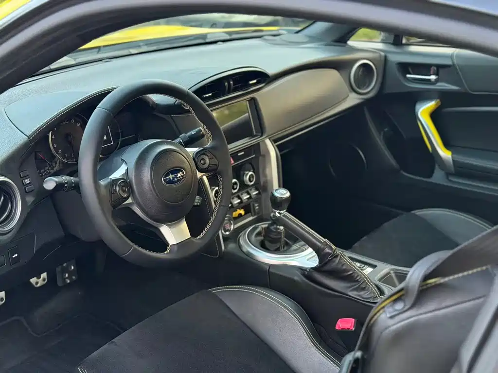 Subaru BRZ — миниатюра 7