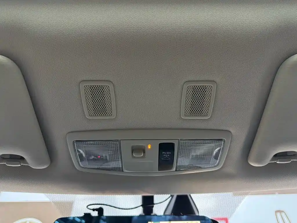 Mitsubishi Outlander — миниатюра 15