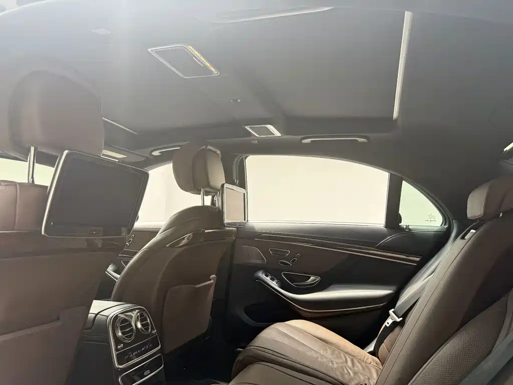 Mercedes-Benz S-Class — миниатюра 14
