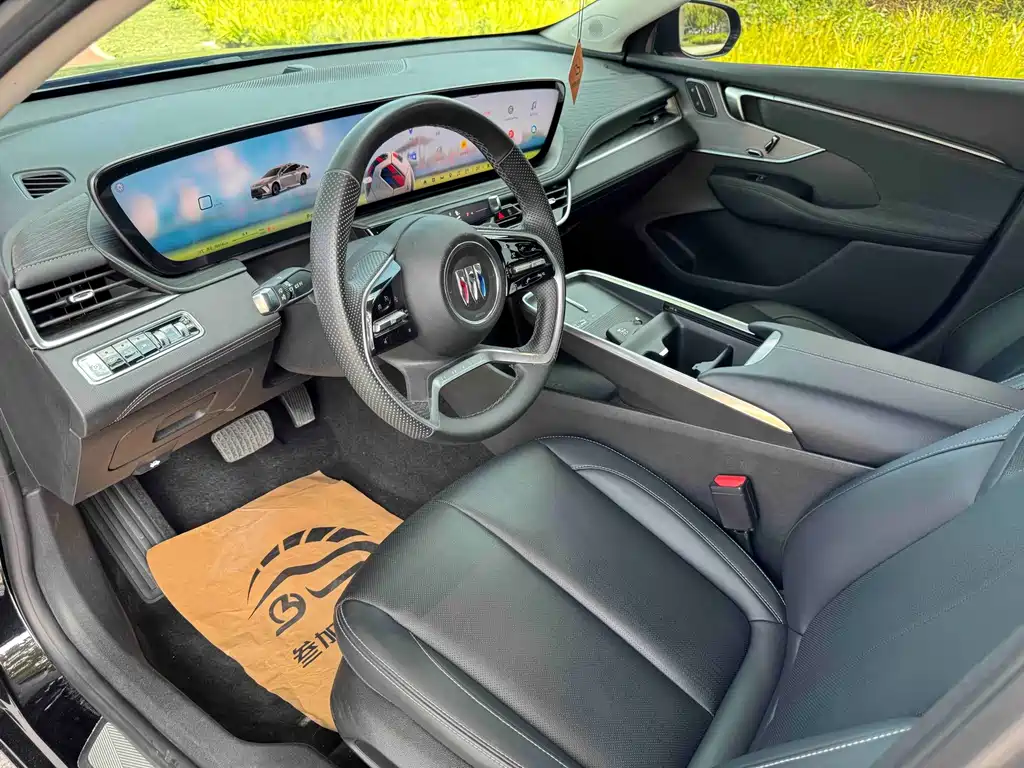 Buick LaCrosse — миниатюра 7
