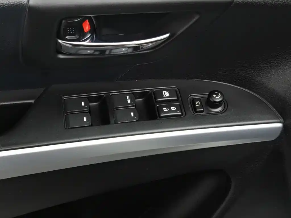 Suzuki S-Cross — миниатюра 9