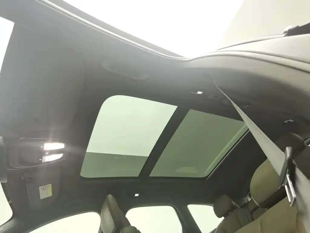 Volvo XC60 — миниатюра 14