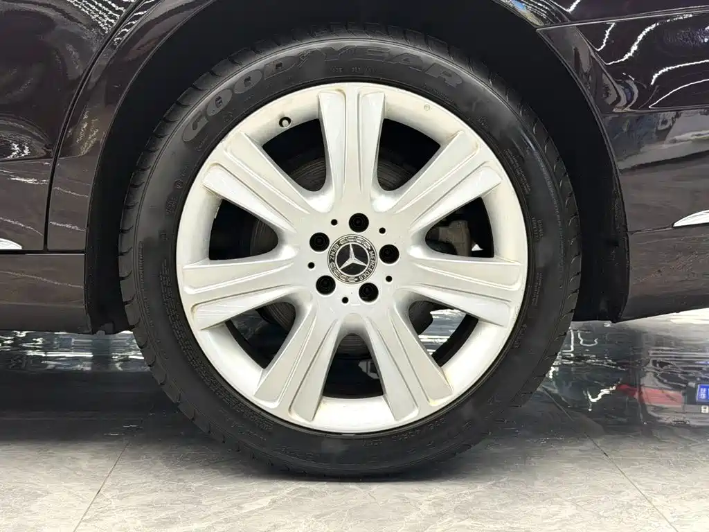 Mercedes-Benz S-Class — миниатюра 5