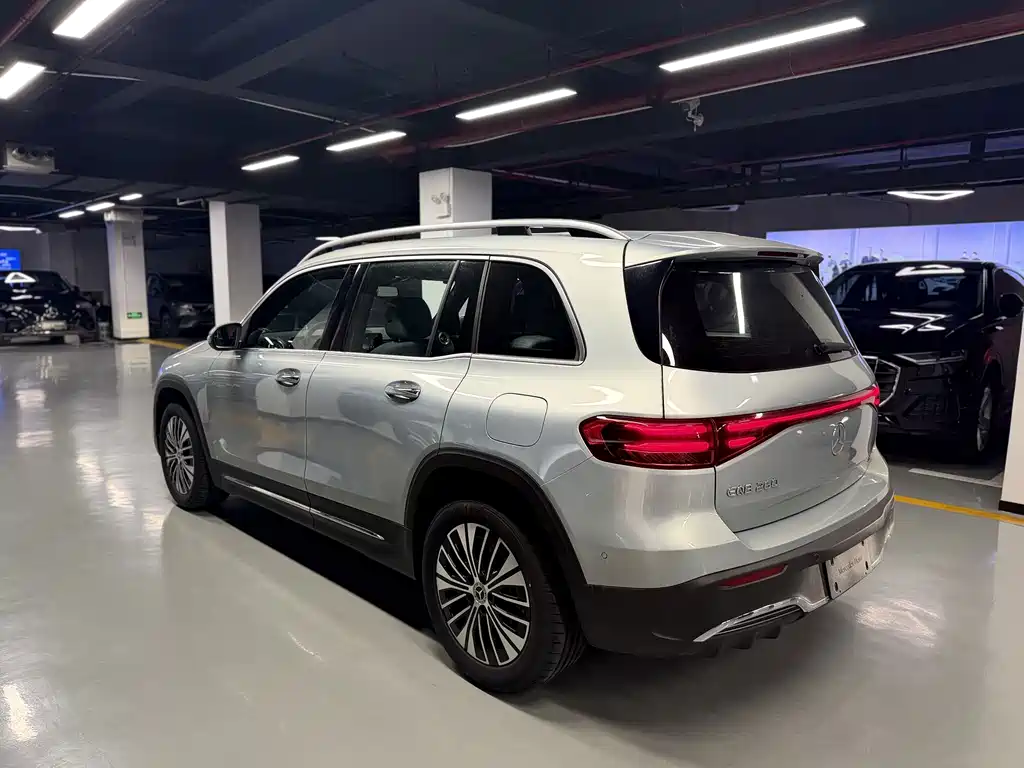 Mercedes-Benz EQB — миниатюра 10
