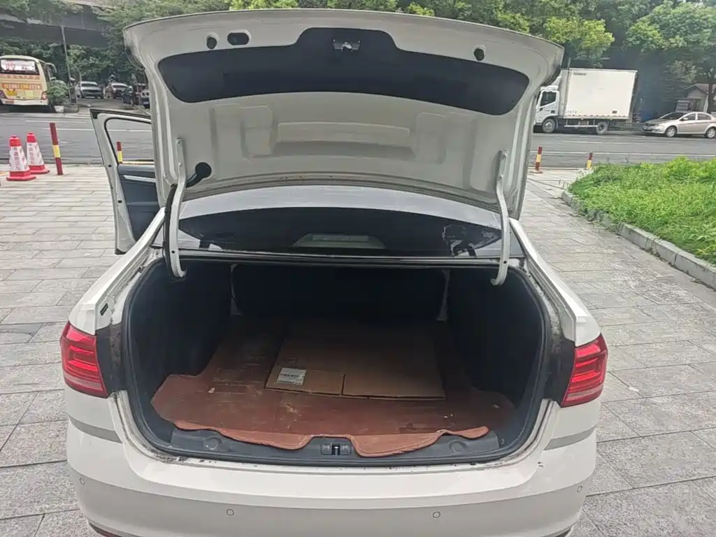 Volkswagen Lavida — миниатюра 19