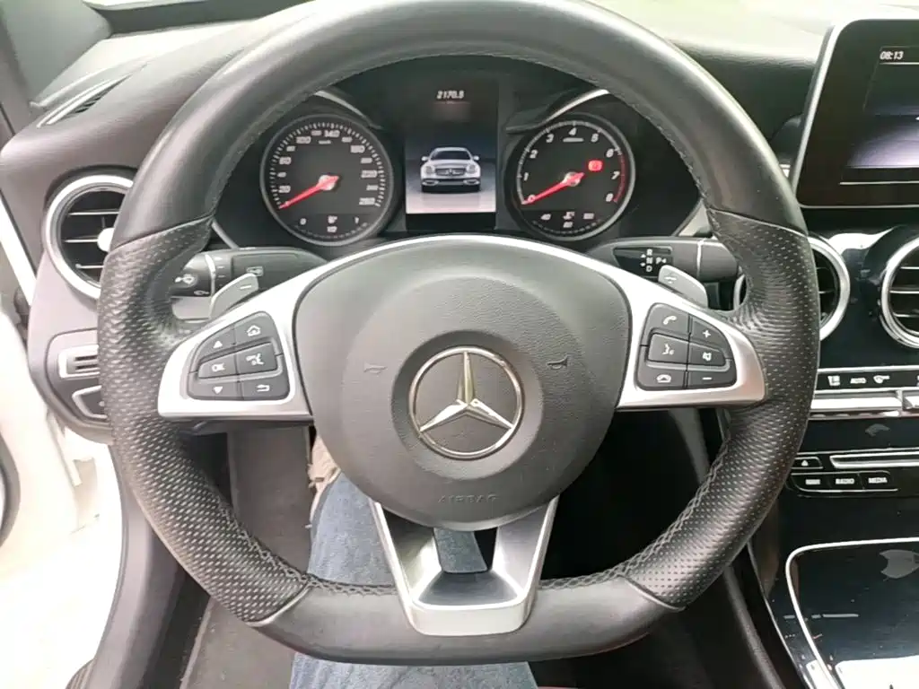 Mercedes-Benz C-Class — миниатюра 11