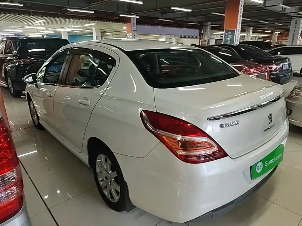 Peugeot 308 — миниатюра 5