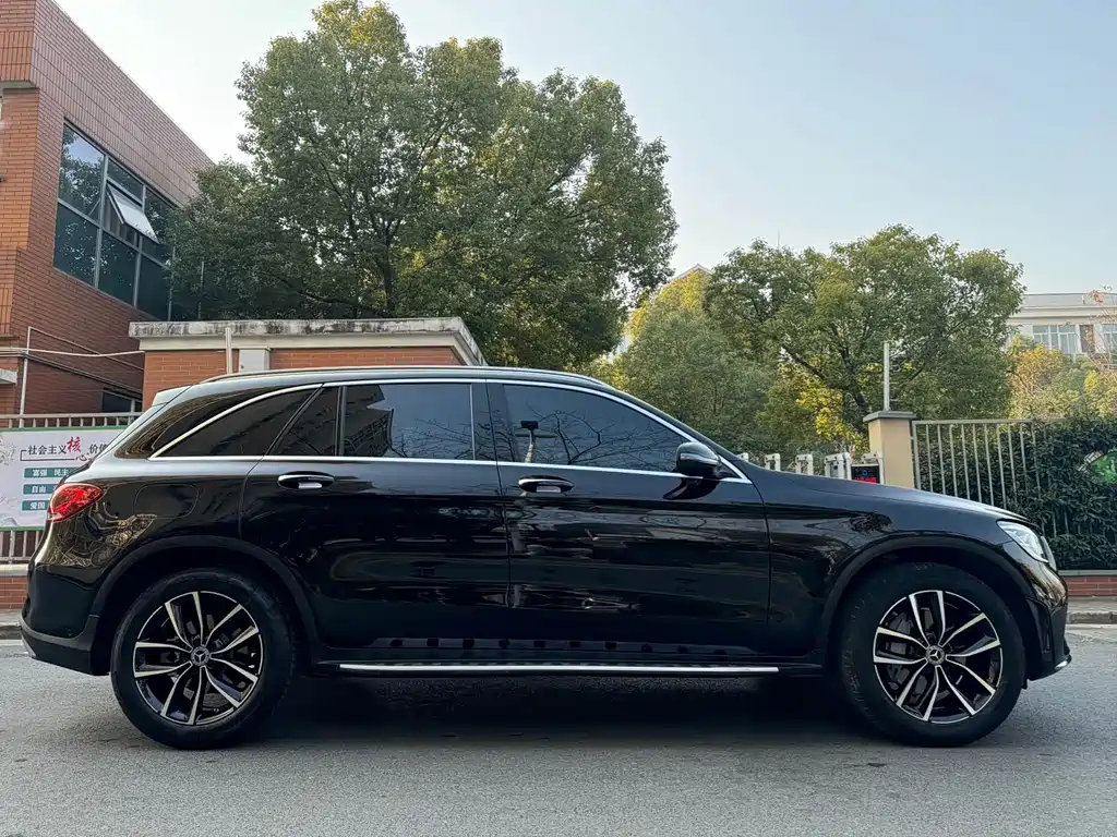 Mercedes-Benz GLC — миниатюра 3