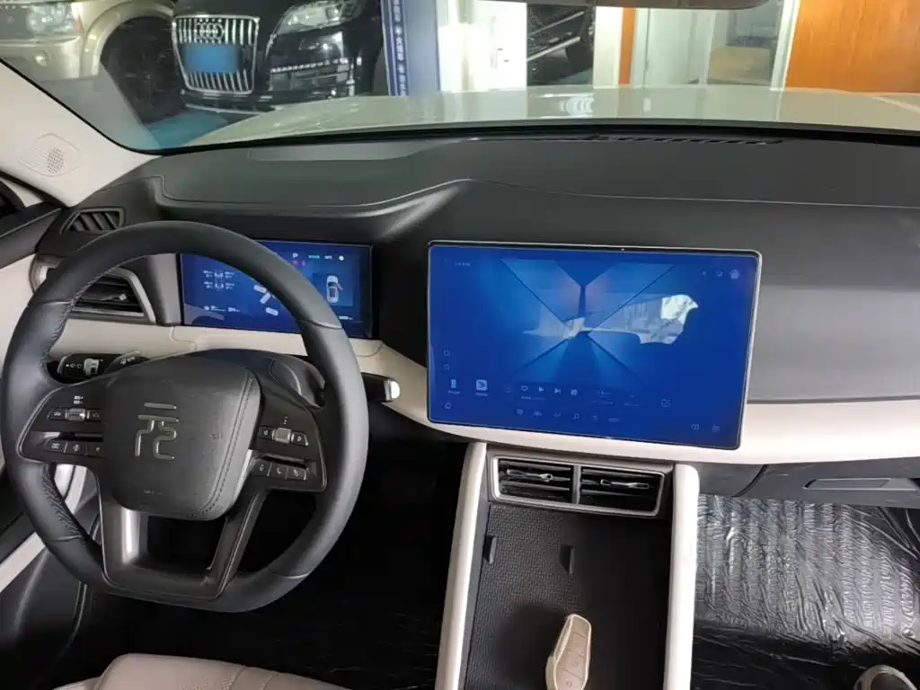 BYD Yuan UP — миниатюра 10