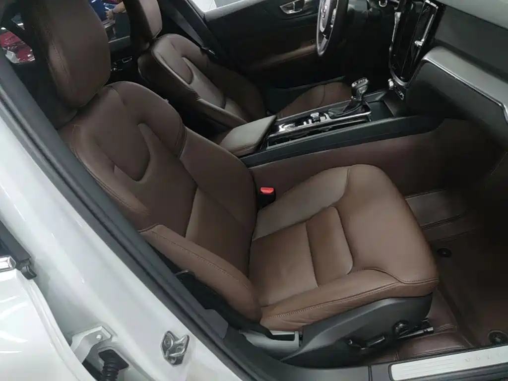 Volvo S60 — миниатюра 25