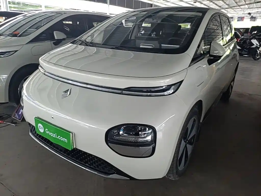 Baojun Yunduo — миниатюра 2