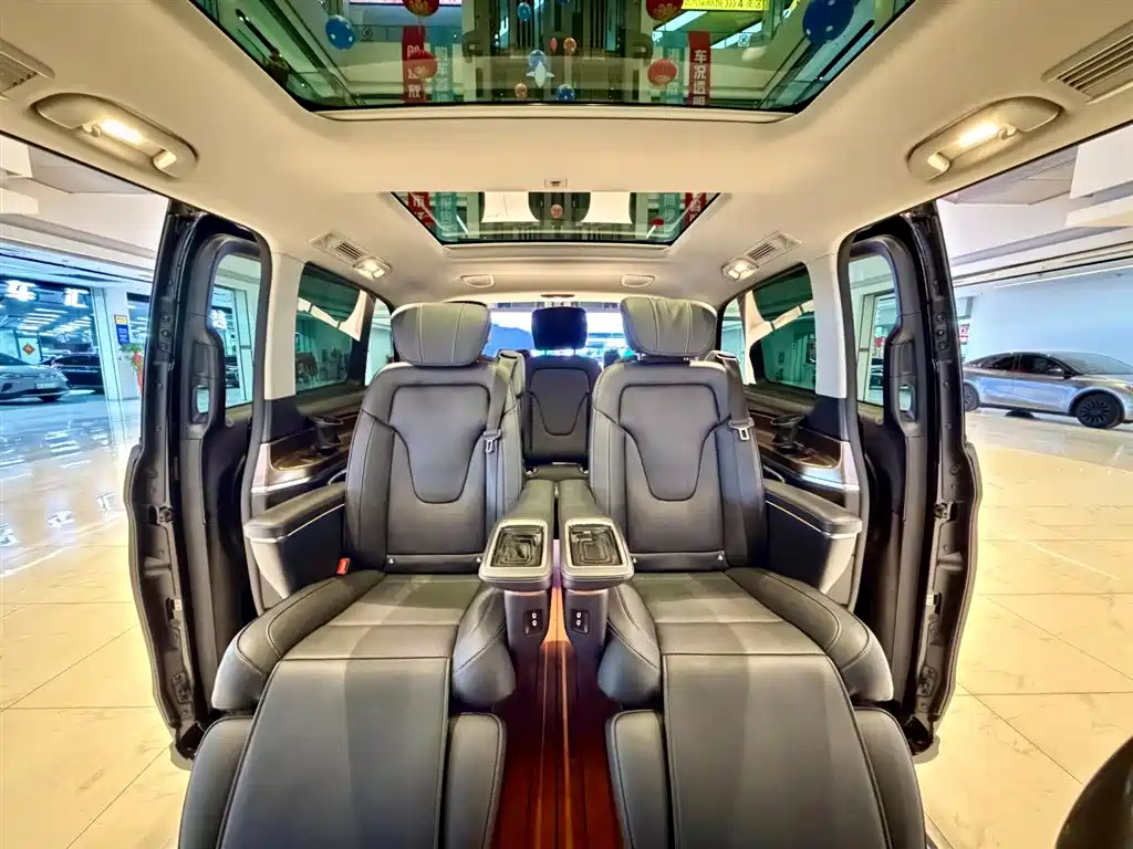 MERCEDES-BENZ V CLASS