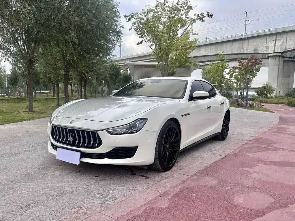Maserati Ghibli