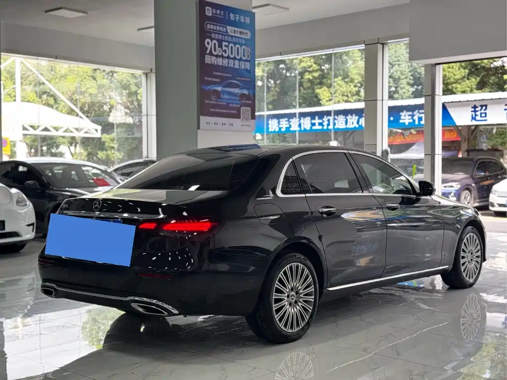 MERCEDES-BENZ E CLASS