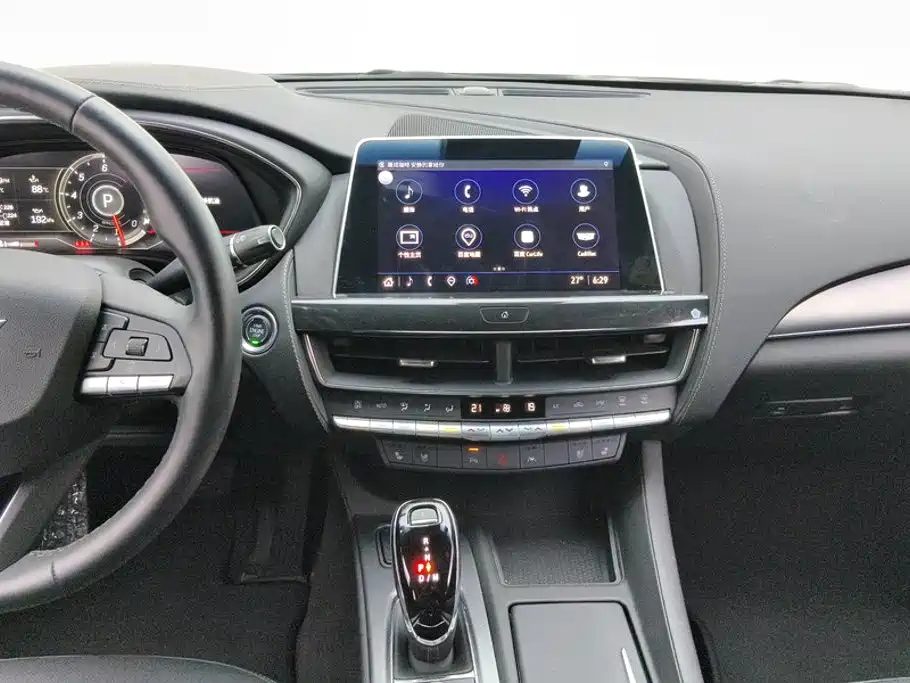 Cadillac CT5 — миниатюра 13