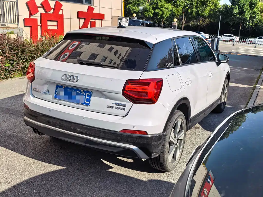 Audi Q2L — миниатюра 6