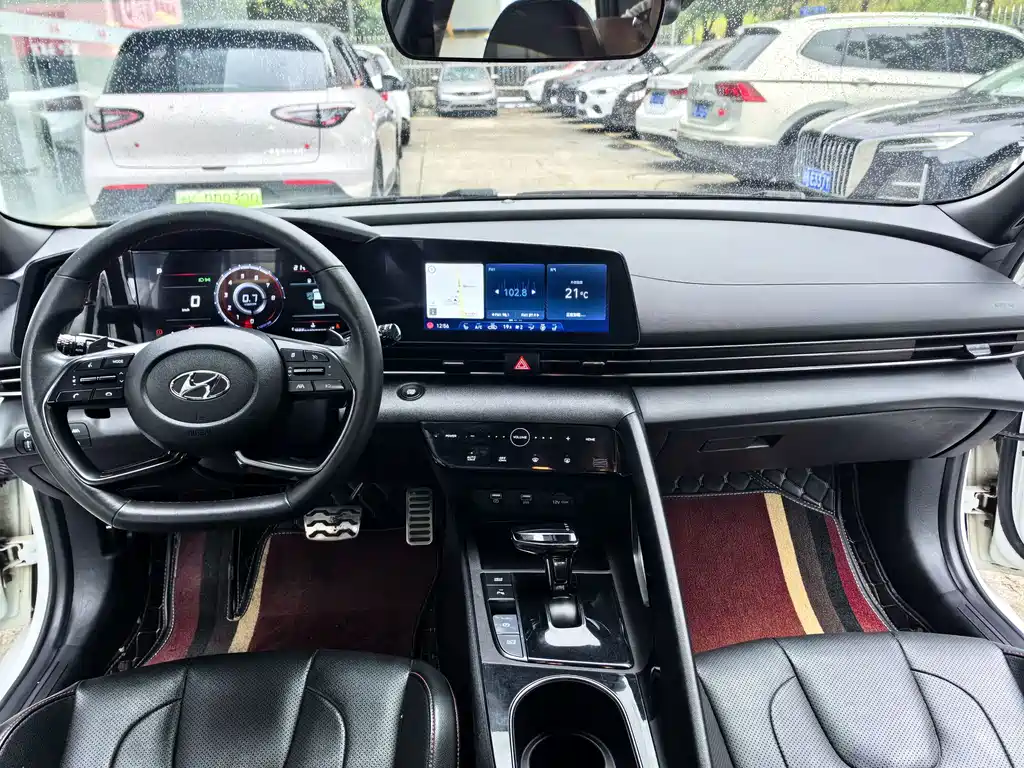 Hyundai Elantra — миниатюра 5