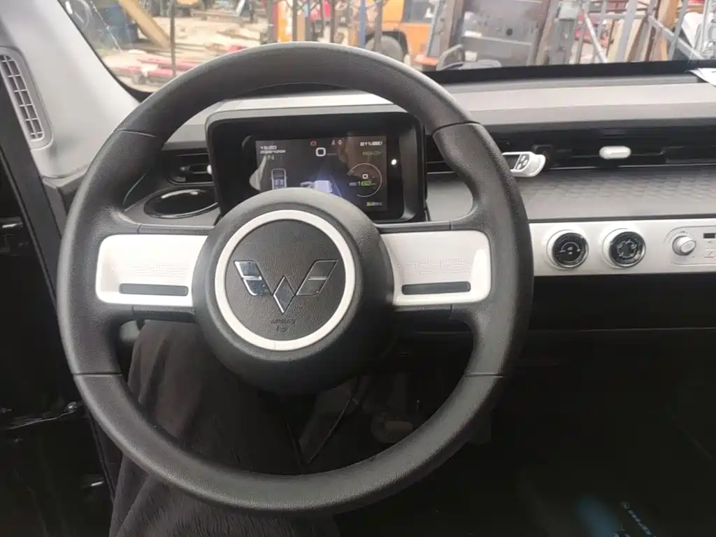 Wuling MINIEV — миниатюра 7