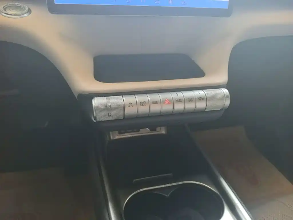 BYD Dolphin — миниатюра 14