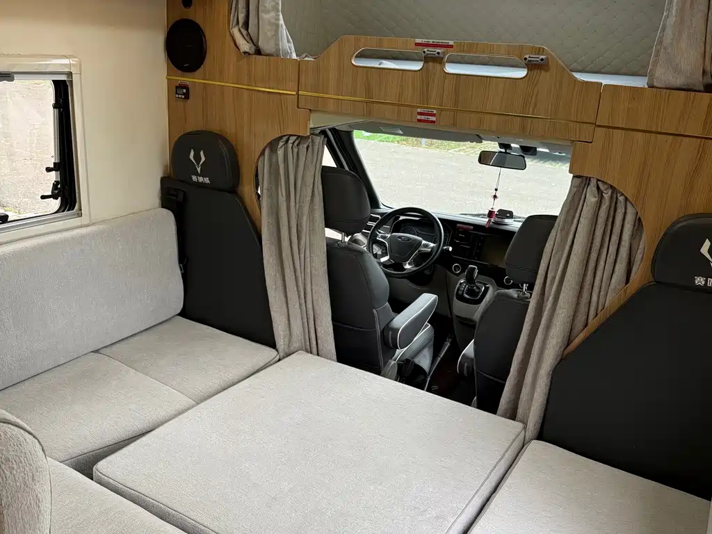 Ford Transit Custom — миниатюра 11