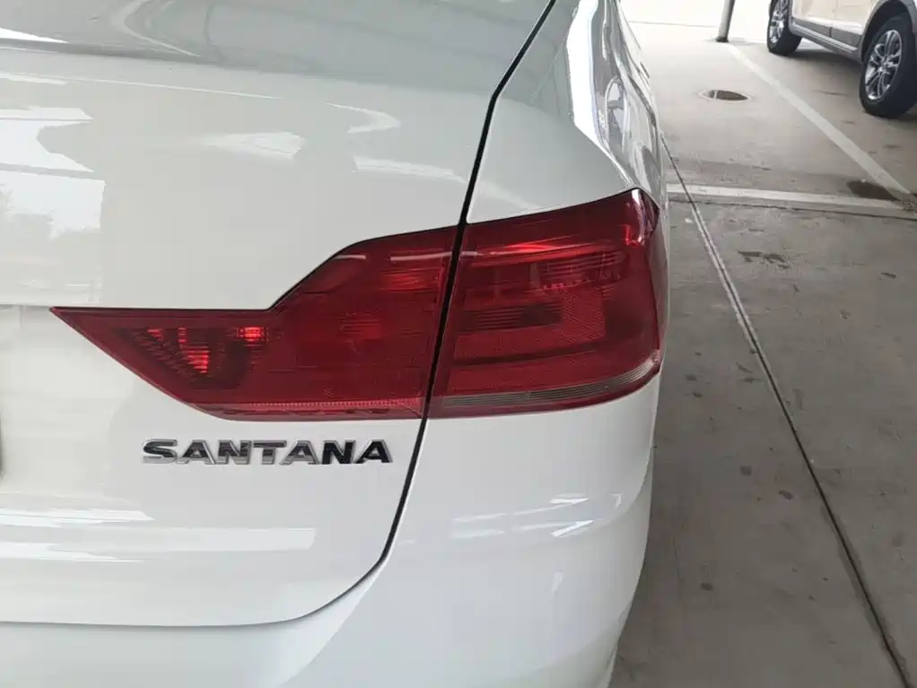 Volkswagen Santana — миниатюра 8