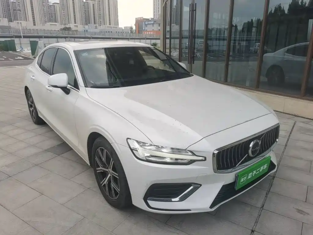 Volvo S60 — миниатюра 4