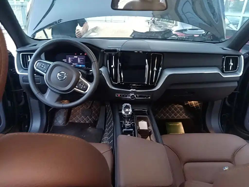 Volvo XC60 — миниатюра 6