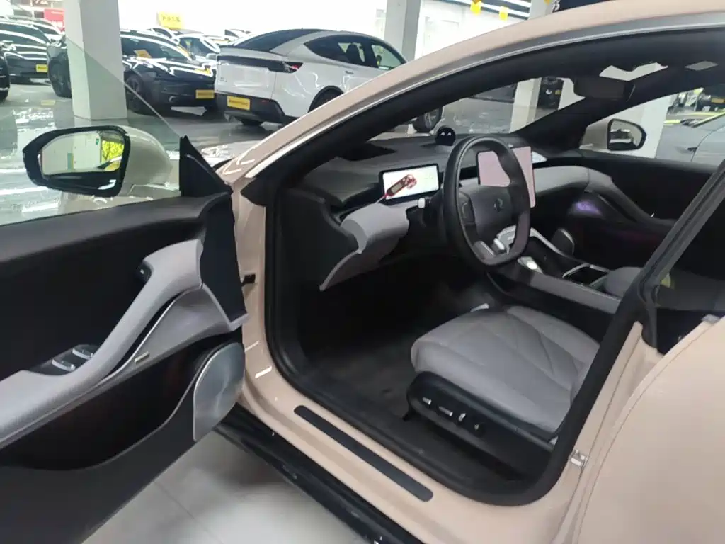 NIO ET5T — миниатюра 16