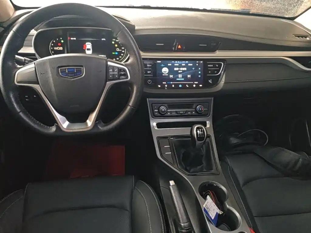 Geely Emgrand — миниатюра 10