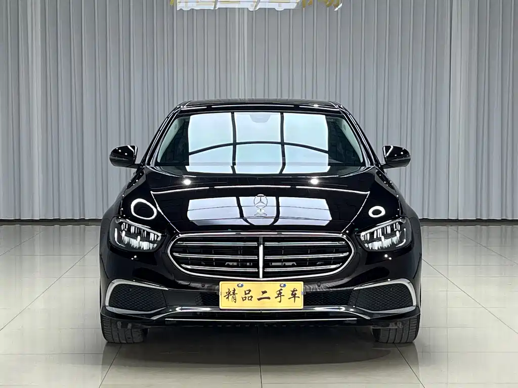 Mercedes-Benz E-Class — миниатюра 3